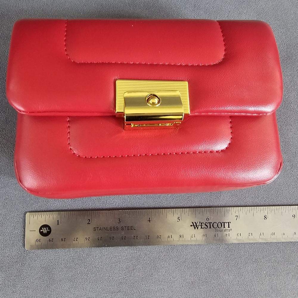 Cute Red Handbag - Picture 4 of 4